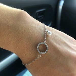 Silver pearl chain bracelet